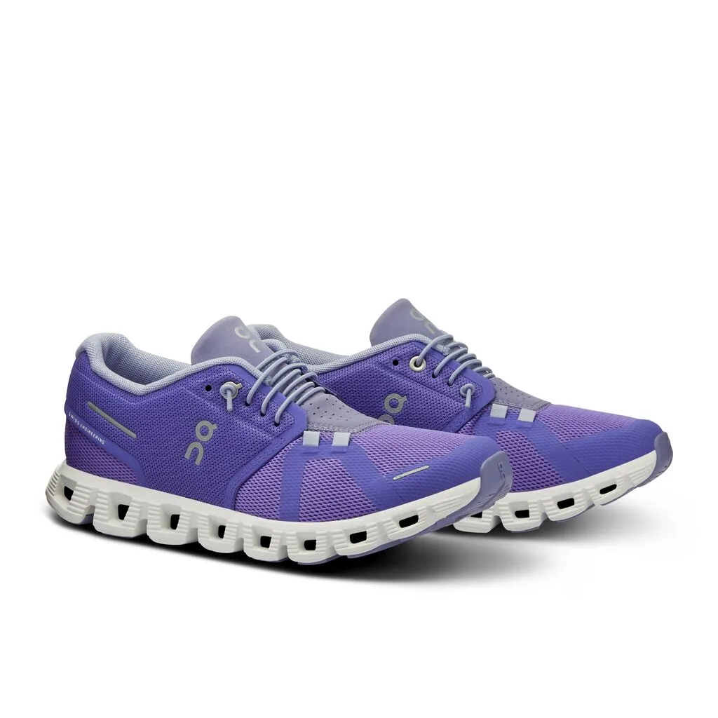 Heres an optimized title for the product:

WMN CLOUD 5 - Blueberry Feather Lightweight Running Shoes for Women

This title includes the product model, color, and key features, making it more appealing and informative for potential buyers.