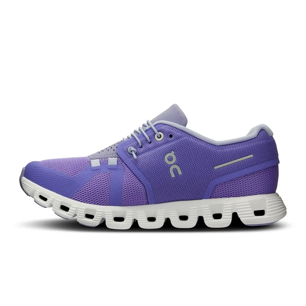 Heres an optimized title for the product:

WMN CLOUD 5 - Blueberry Feather Lightweight Running Shoes for Women

This title includes the product model, color, and key features, making it more appealing and informative for potential buyers.